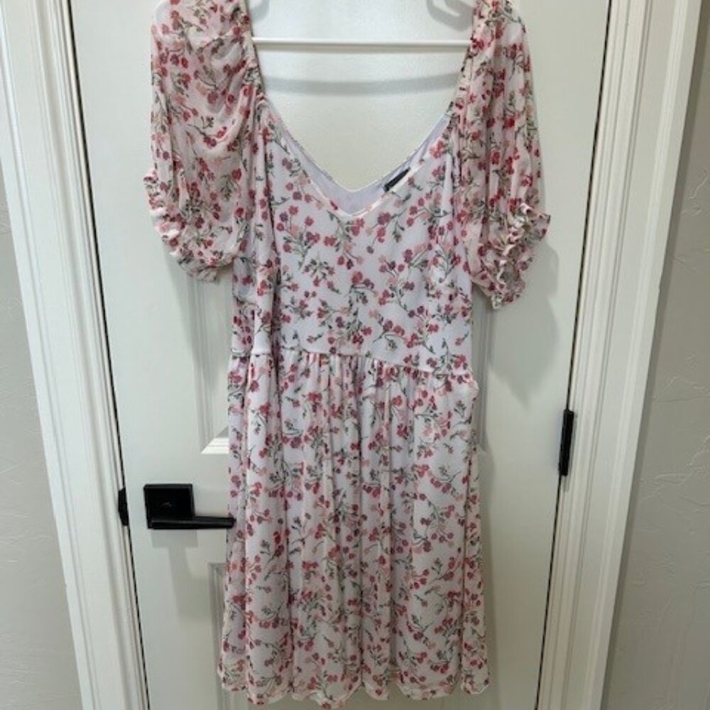 Arula Floral Dress